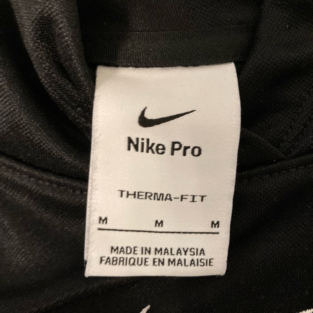 Nike Pro therma fit hooded pullover. Size girls medium. - Picture 3 of 3